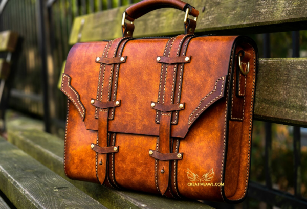 Tas kerja dengan pola karom klasik yang keren